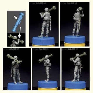 Dan Models 35156-1/35 Ukrainian Soldier with Javelin FGM-148. Panzer Hunter. War 2022