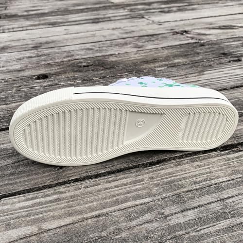 Canvas Low Top Sneakers with Shamrock Pattern, White and Green, Casual Fashion3