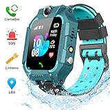 👦【2019 Nuevo Smartwatch Niños】- Este reloj inteligente para niños 👦 con pantalla táctil a color, tiene las funciones: llamadas bidireccionales, chat de voz, tomar fotos , relojes despertador, anti perdida, SOS, LBS, linterna. Traerá un montón de felicidad para los niños. Será el mejor regalo para sus niños.