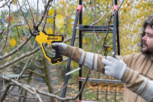 DEWALT DCMPP568N-XJ Manual Pruner 18V XR 5.0Ah without Battery/Charger