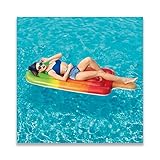 Está fabricada con materiales inocuos para el cuerpo humano y es una piscina que se puede mover. Se puede plegar y guardar después de su uso.