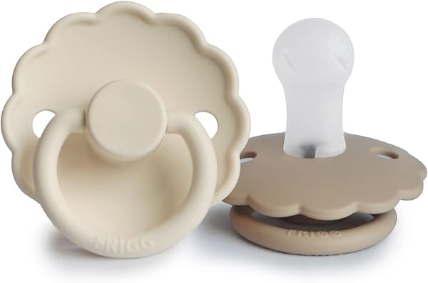 FRIGG Daisy Chupete 2-Pack | Chupete de silicona | Sin BPA | Fabricado en Dinamarca | Tetina simétrica tipo cereza | (Cream/Croissant, Talla 1 (0-6 Meses)) - 1