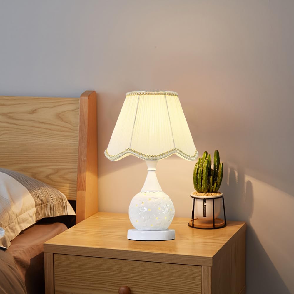 Mengjay Tischlampe Retro Keramik,E27 Tischleuchte Deko Wohnzimmer,Vintage Nachttischlampe mit Stoff Lampenschirm,Schreibtischlampe Schlafzimmer Kinderzimmer Büro Deko (Beige)