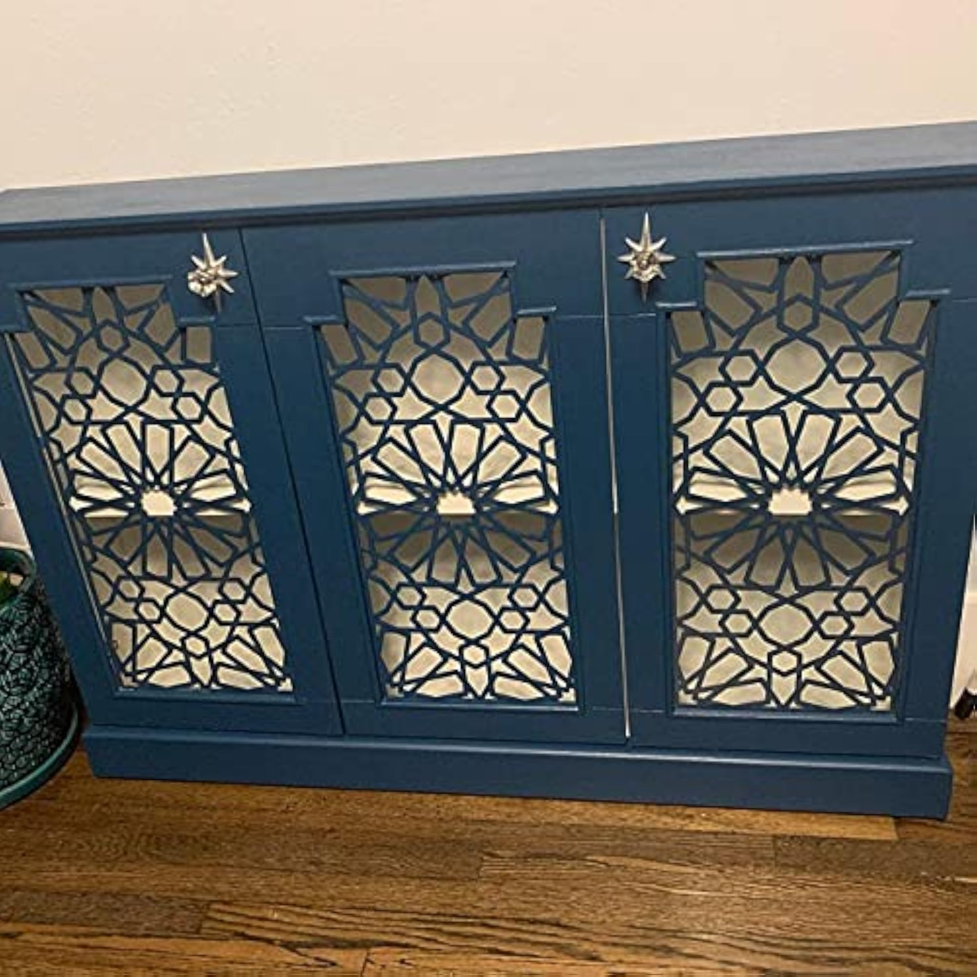 Beautiful Geometric Wooden Panel for Home Decoration