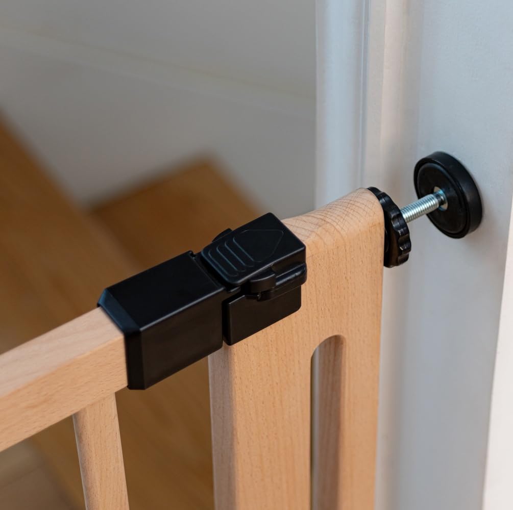 Bettacare Puerta Elegante De Seguridad De Madera para Perros, Natural, 105cm - 113cm, Puerta de Seguridad con Ajuste por Presión, Puerta Extra Ancha de 73cm, Puerta Extra Ancha para Cachorros