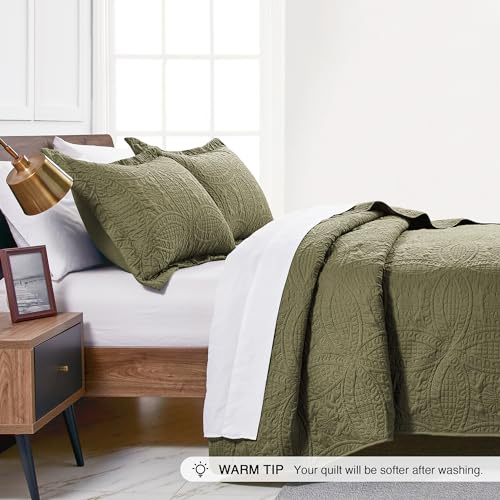 Love's cabin King Size Quilt Bedding Set Green Bedspreads - Bed Summer Lightweight Bedspread Comforter - Coin Pattern Bedding Coverlet for All Season - 3 Pieces (1 Quilt, 2 Pillow Shams)