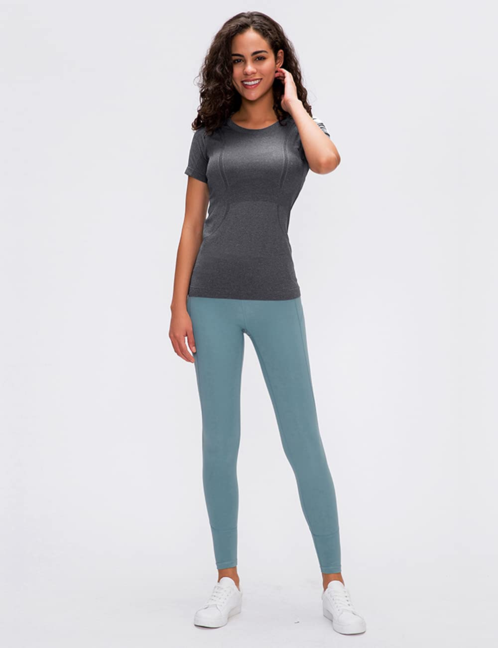 LUYAA Top da allenamento da donna a maniche lunghe, per yoga, sport, traspirante, da palestra, atletica, vestibilità aderente, Grigio scuro, M