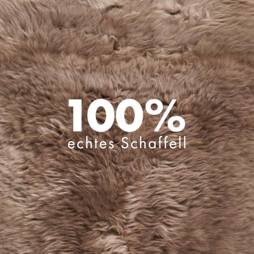 Nordic Sheep Lammfell Teppich 170x60 cm | Lammfell Echt kann auf dem Sofa oder Bett verwendet Werden, ist Gross Atmungsaktiv & Wärmeregulierend | Farbe: Hellbraun