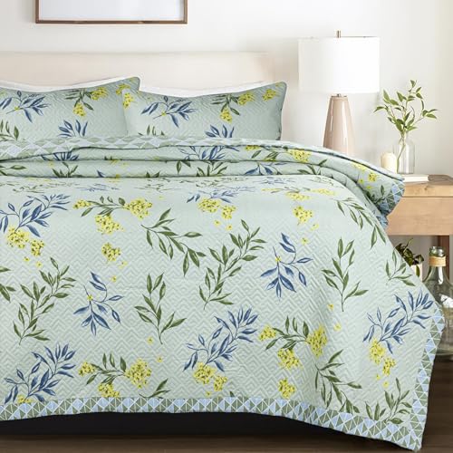Image of SANMARINO Solid 100% Cotton Bedspread Set - 280 TC, Ultrasonic Quilted, Soft & Lightweight, King Size (90x100 in /254x228 cm),Coverlet with 2 Pillow Cases, Stitch-Free Design, Color-Mint Green