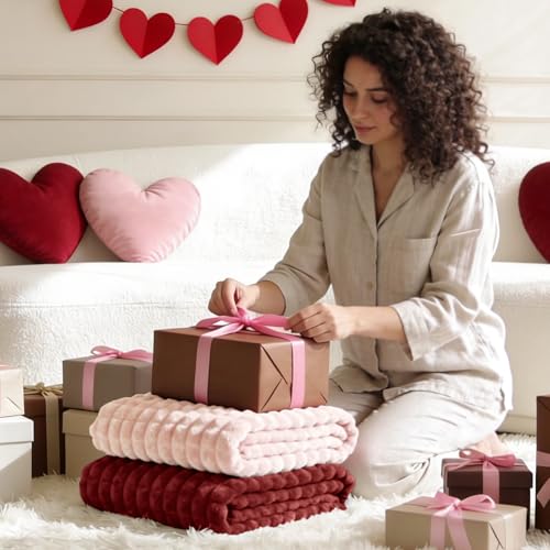 Image of BEDELITE 3D Checked Pink Fleece Throw Blanket for Couch, 50x60 Inches