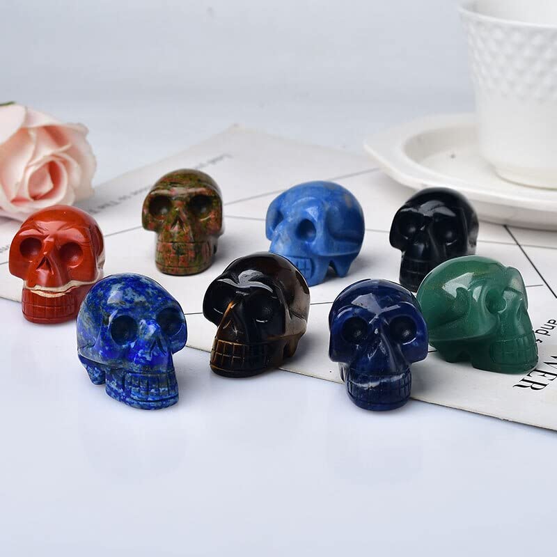 Calavera de piedra lapislázuli ideal para decorar tu altar de Halloween 3