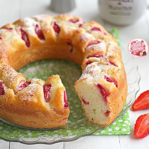 Ciambella allo Yogurt con Fragole "Ricetta Senza Uova e Burro"