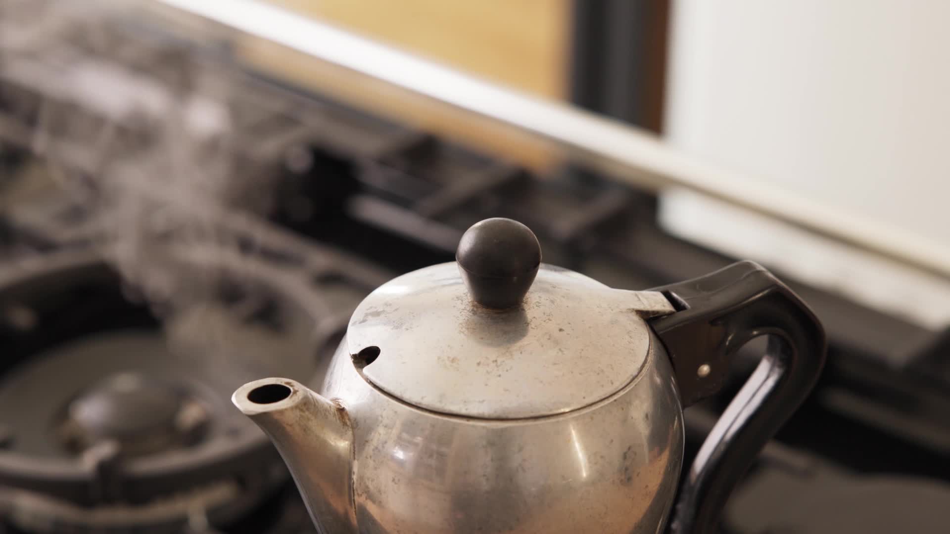 Caffè Vergnano 1882 Lattina Caffè Arabica Macinato Moka- 12 confezioni da 250 gr (totale 3 Kg)