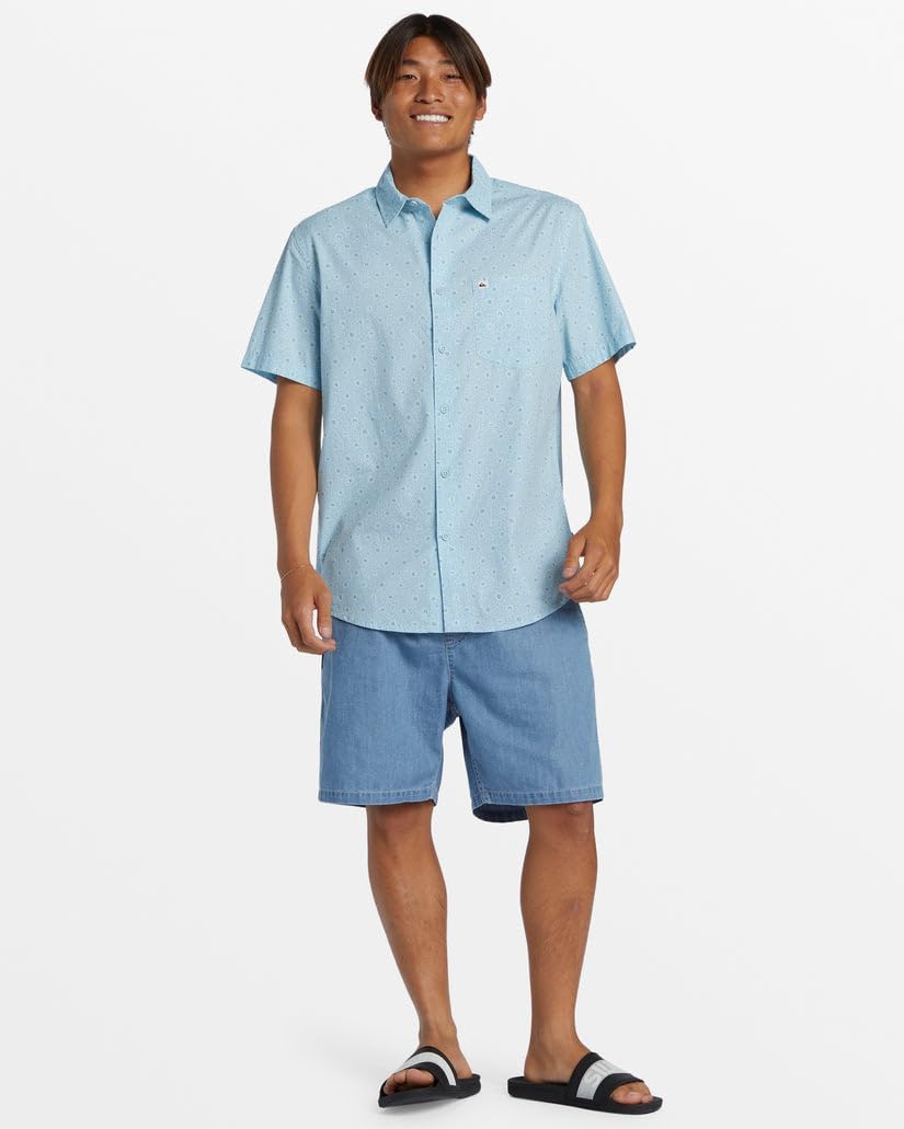 Quiksilver Men's Apero Organic Classic Short Sleeve Button Up Woven Shirt