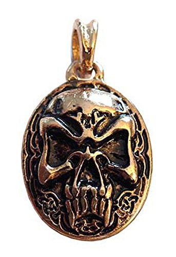 Pendentif tête de mort nordique doré idéal avec un look rock