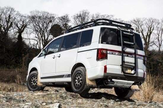 デリカD:5前期後期取り付けOKサイドステップ片側フロント&リアセット