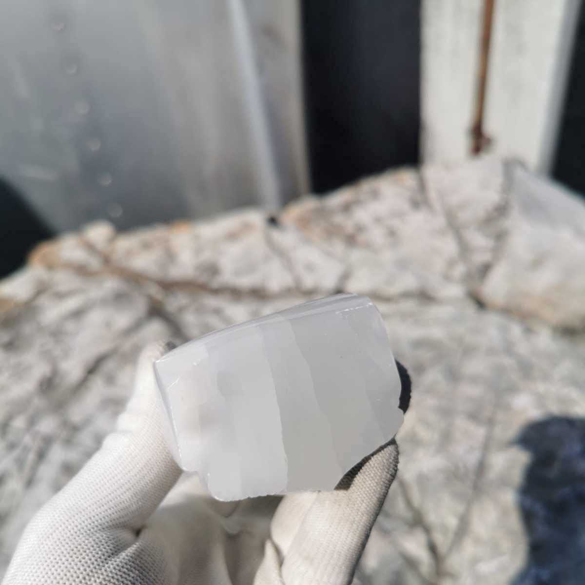 セレナイトフクロウ403.5グラム鑑賞石石原石宝石鉱物置物