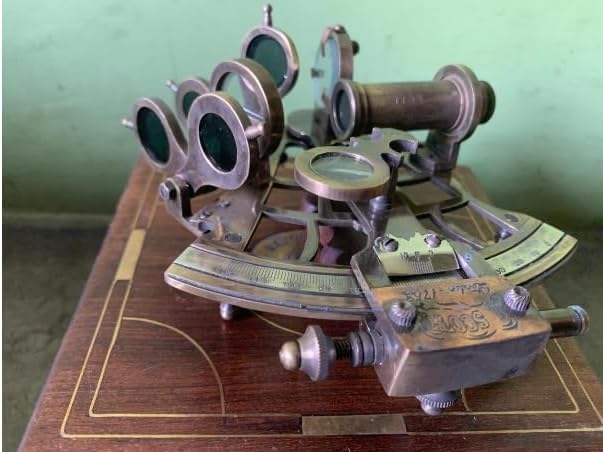 Vintage Brass Nautical Sextant Replica with Wooden Box Robust Maritime Naval Tool for Sailor Home Decor Navigation Gifting & Antique Collection