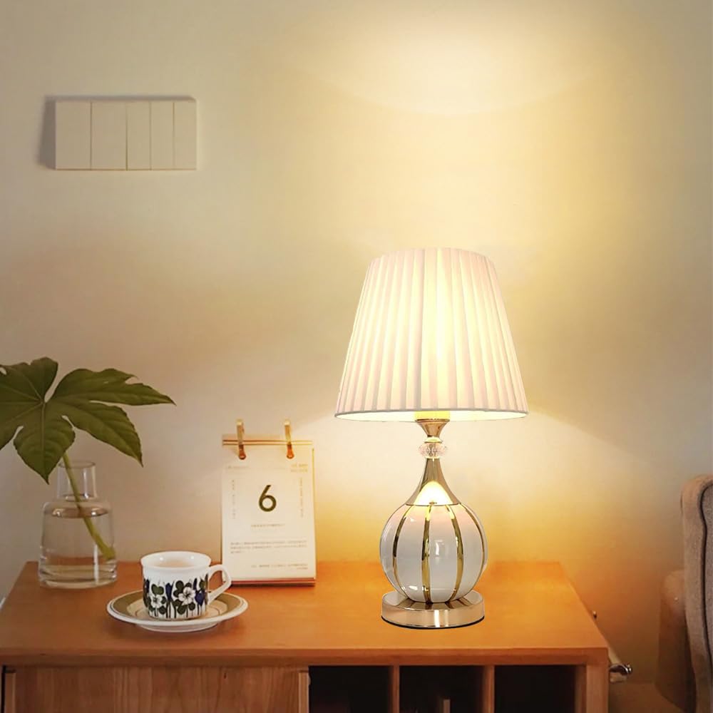 Mengjay Lampada da tavolo in ceramica vintage, Base Sferica,lampada da comodino per soggiorno, camera da letto in tessuto, Luce da lettura, Luce da scrivania, E27 Luce notturna (Bianco)