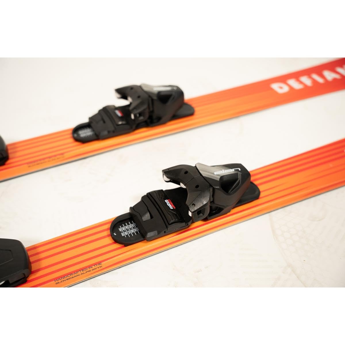 Amazon | Defiance Flash JRS 4.5 システム スキー レッド 100cm