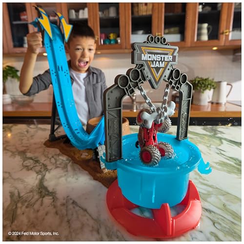Monster Jam Mud Blasters, Monster Mutt Dalmatian Dunk Tank Playset, Colour Change Action, Kids’ Toy Gifts for Boys and Girls Aged 3 and Up, 1:64