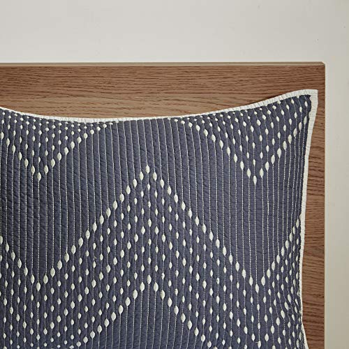 INK+IVY Reversible Cotton Quilt Set - Trendy Chevron Design Summer Cover Breathable Coverlet, Lightweight All Season Bedding Layer for Winter, Matching Shams, Full/Queen(88"x92"), Navy 3 Piece
