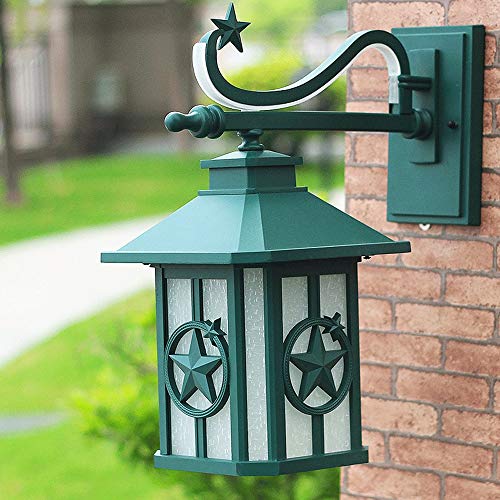 Lampe murale extérieure solaire étanche pour sécuriser un couloir sombre