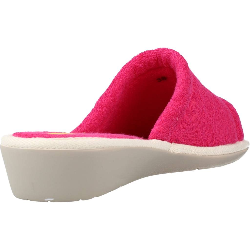 NORDIKAS Modelo Toalla Lila T.