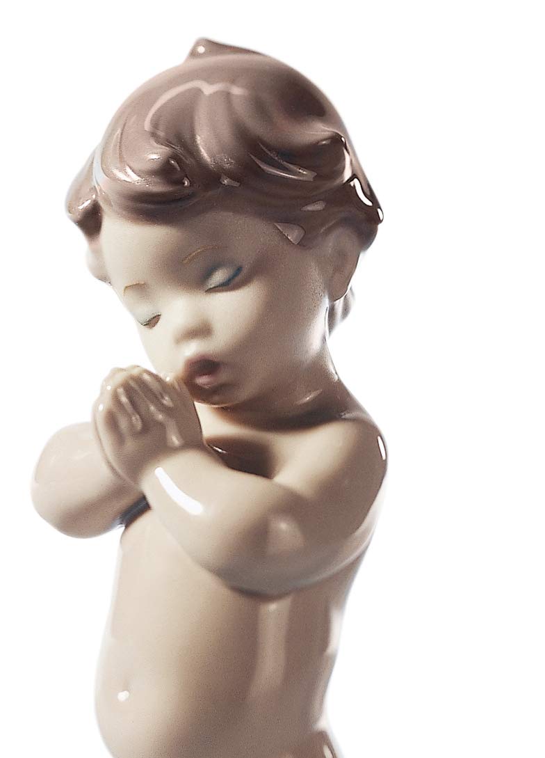 Amazon.com: LLADRÓ A Child's Prayer Boy Figurine. Porcelain Baby