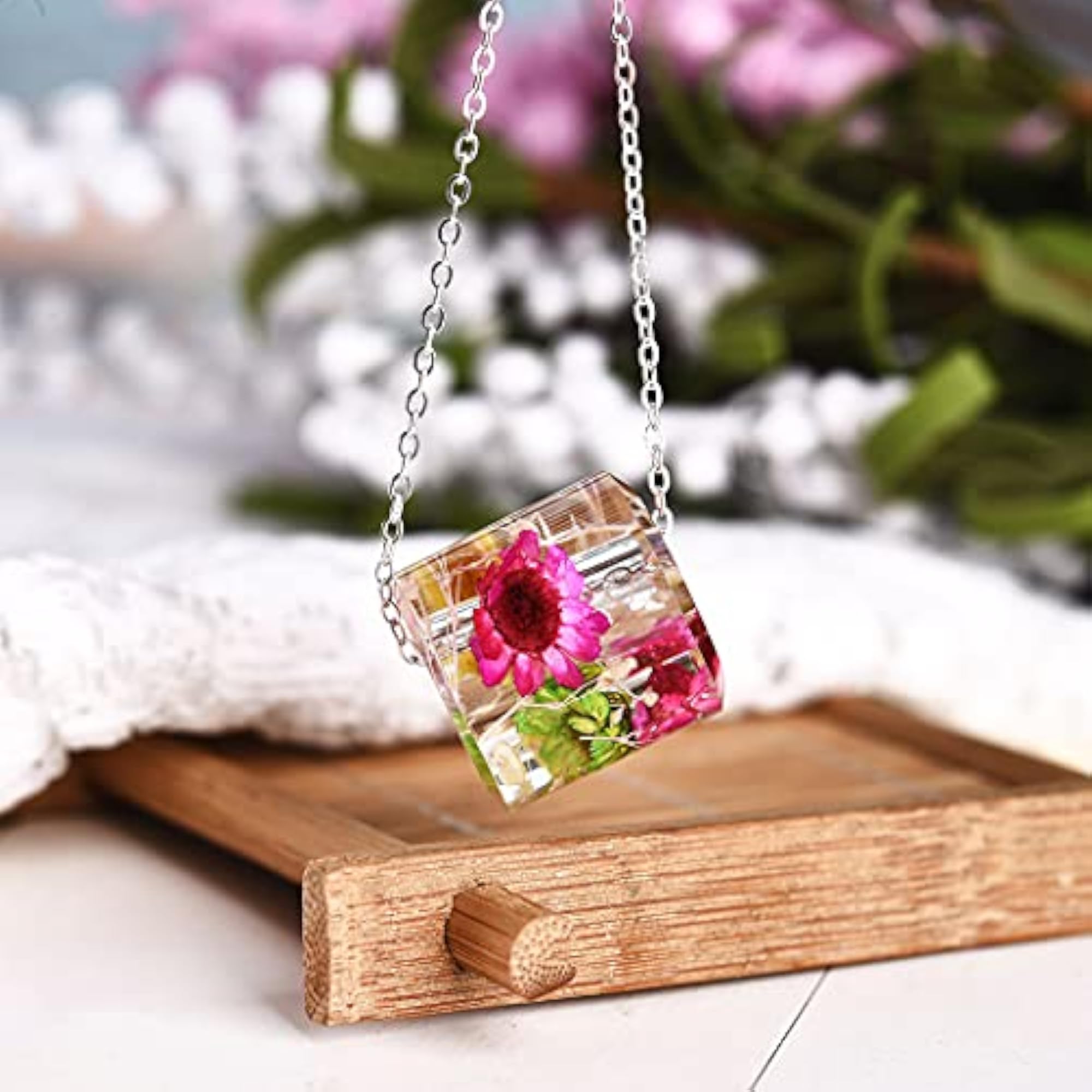 Dried Flower Necklace Decorative Resin Plant Necklace