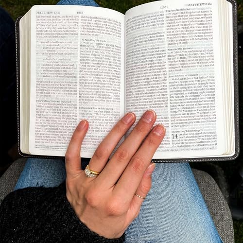 Reformed Womanhood Podcast By Anna Walker cover art