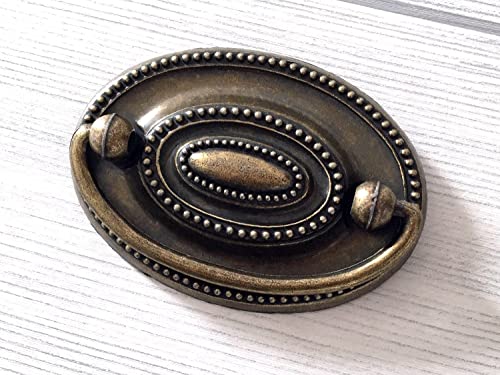 Poignée de meuble bronze antique pour restaurer une commode rétro