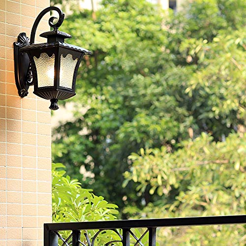 Lumière murale extérieure noire IP55 pour sécuriser un escalier ou pilier