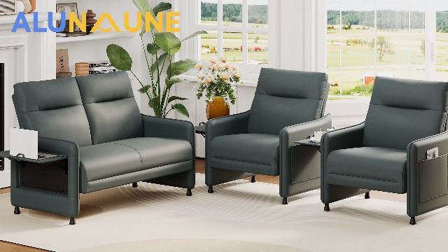 Sillón tapizado marrón con reposabrazos y mesa lateral miniatura 7