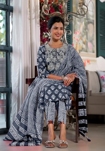 Image of MIRCHI FASHION Pure Cotton Women Straight Batik Printed Kurti Set with Dupatta and Pant