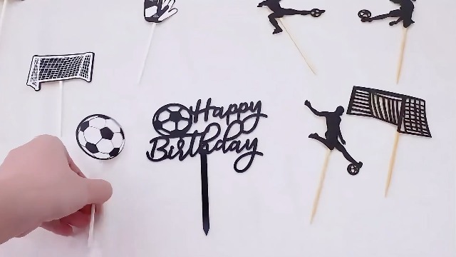 Kit Decorazione Torte A Tema Calcio PME - 7 Giocatori E 2 Porte In Plastica, Multicolore - Foto 1