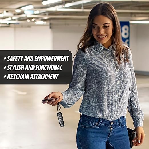 Miniatura 3 de Guard Dog Security Bling It On Pepper Spray para mujer, máxima resistencia, accesorio de llavero, hasta 16 pies, acceso rápido e instantáneo con un