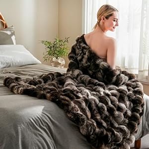 BENVWE Fluffy Faux Fur Throw Blanket for Couch, Soft Plush Thick Cozy Fuzzy Luxury Minky Bubble Blanket for Home Living Room Decor Gift for Women, Tie-dye Coffee, 60″ x 80″, 1100GSM