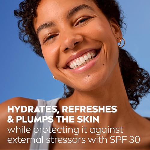 NIVEA Refreshing Day Face Cream SPF 30 (50ml), Hydrating Face Moisturiser with Aloe Vera and Hyaluronic Acid, Moisturiser with SPF for Normal Skin