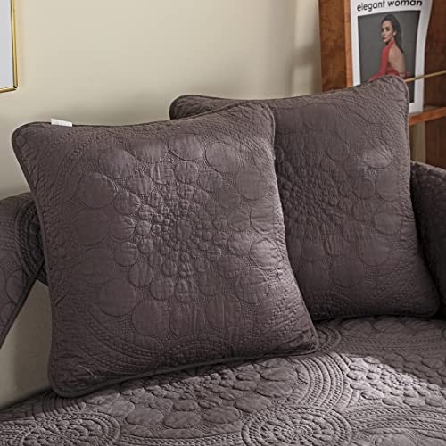 Housses de coussin brodée en coton pour un canapé plus confortable