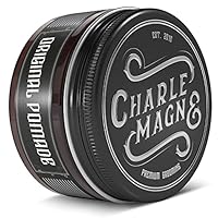 Charlemagne Original Pomade Herren - 100 ml, Starker Halt, Kirsch-Oud - Wasserbasierte Barbershop Haarpomade Herren - Haarstyling Creme, edler Duft & Glanz - Made in Germany