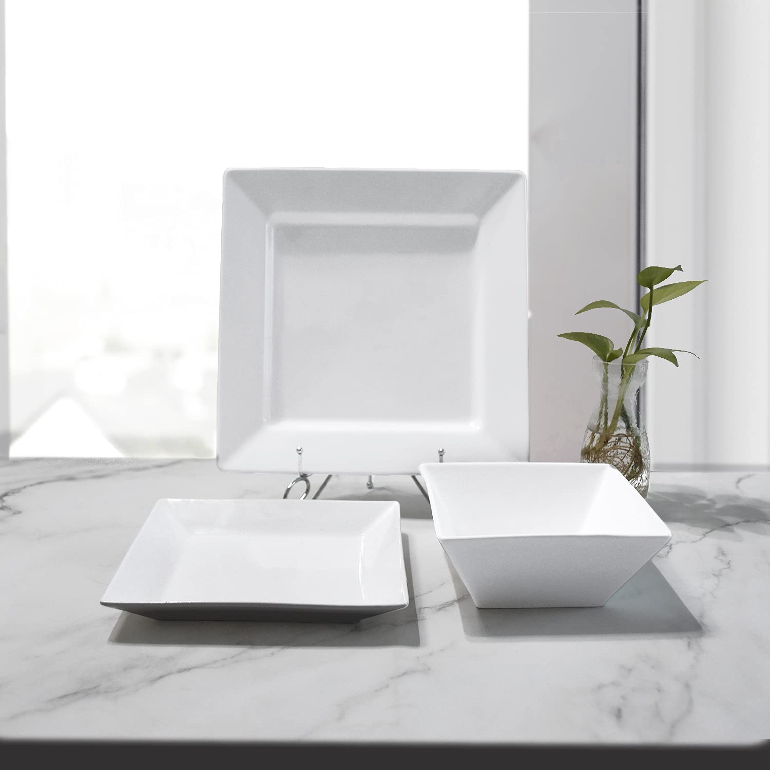 Set di stoviglie in ceramica, 12 pezzi, quadrati, per quattro, bianco, design resistente ed elegante per l'uso quotidiano e occasioni speciali