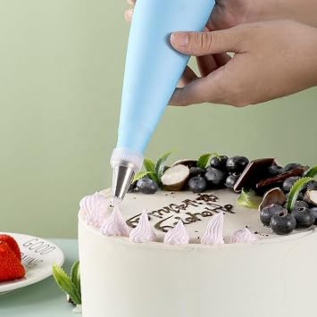 9 Piece Cake Decorating Set, Cream Squeezing Bag, Decoration Sense and Spatula