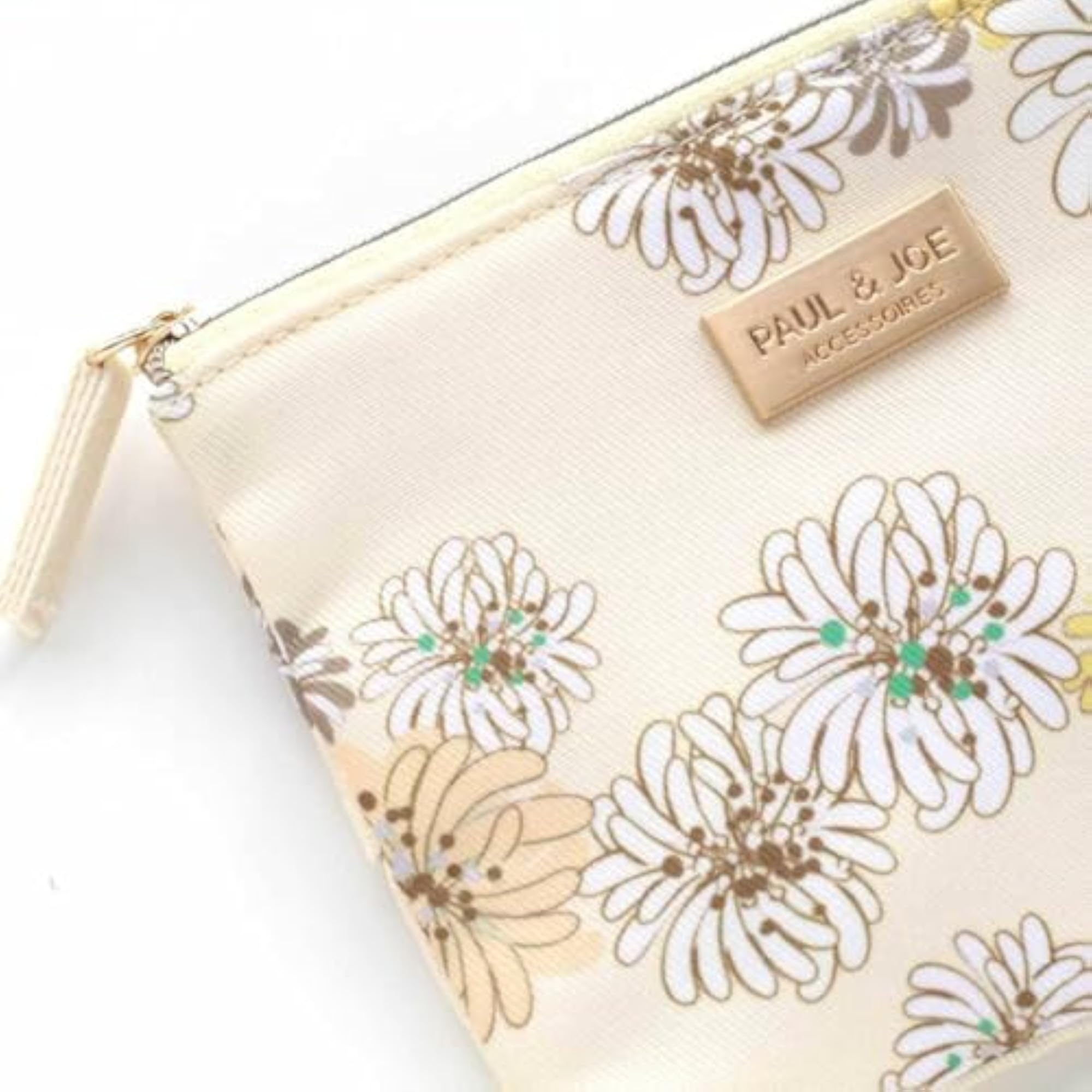 Floral Tissue Pouch, Hand Pouch for Gifts