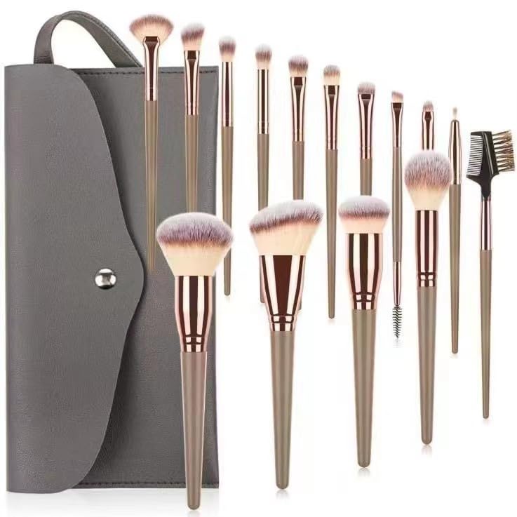 Set di 10 pennelli da trucco professionali per fondotinta,...