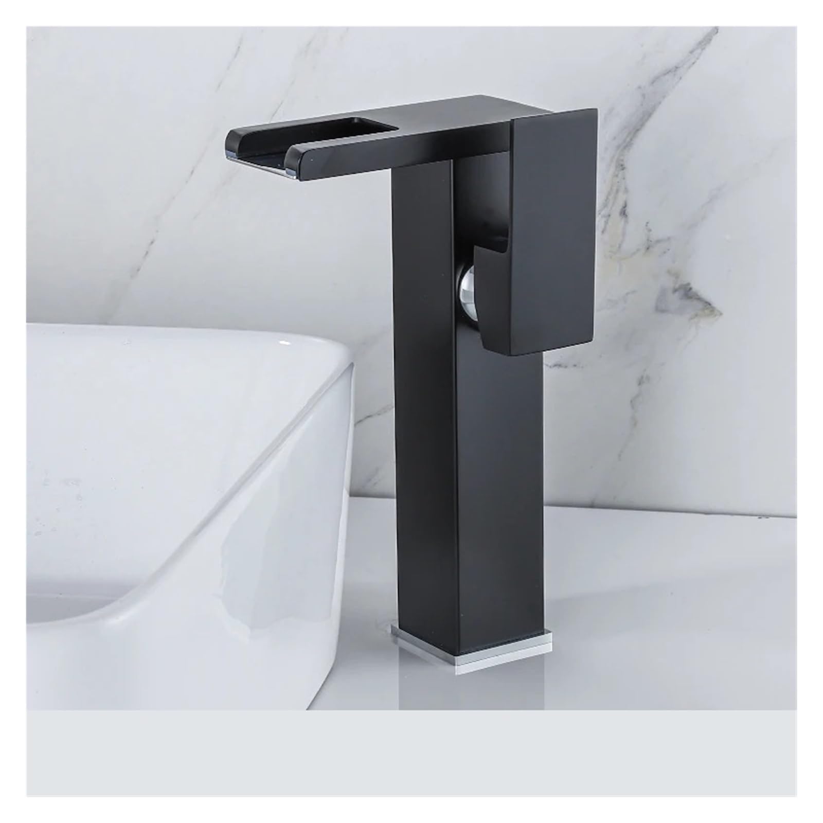 Robinet cascade à LED couleur changeante selon température pour vasque