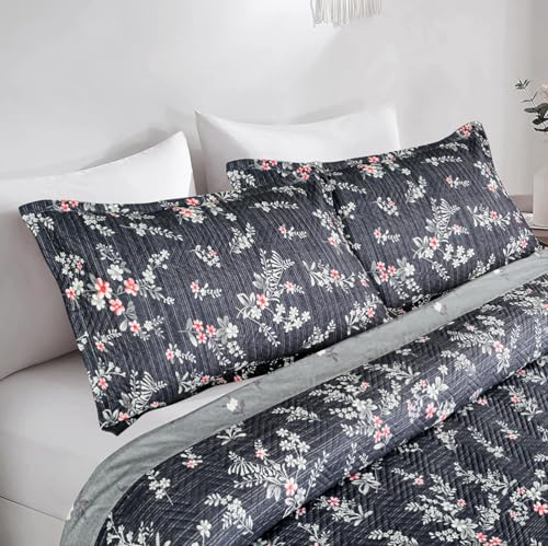 Image of Amazon Brand - Umi 100% Cotton Quilted /Ultrasonic 280 Tc Printed King Size Bed Cover /Bedsheet /Bedspread Comforter with 2 Pillow Shams /Cover, (Luxurious, 90 x100 inches, Blue & Grey)