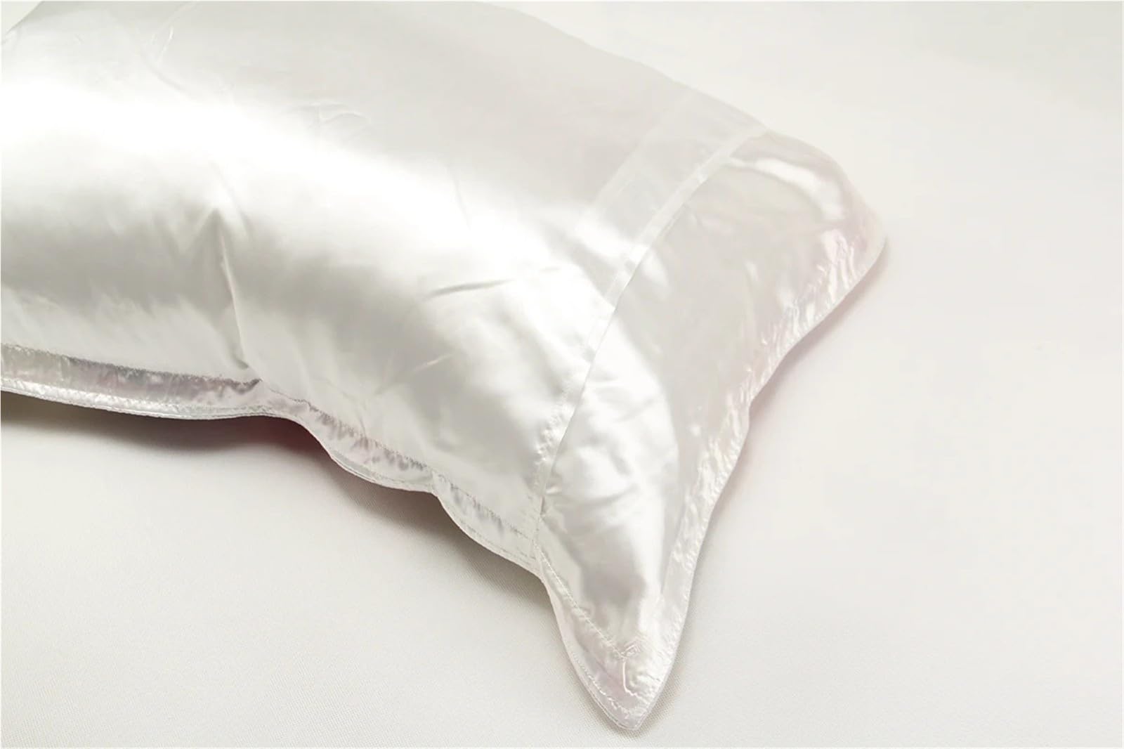 Federa for cuscino stampata floreale con giglio in seta di gelso, chiusura a busta(51x66cm)