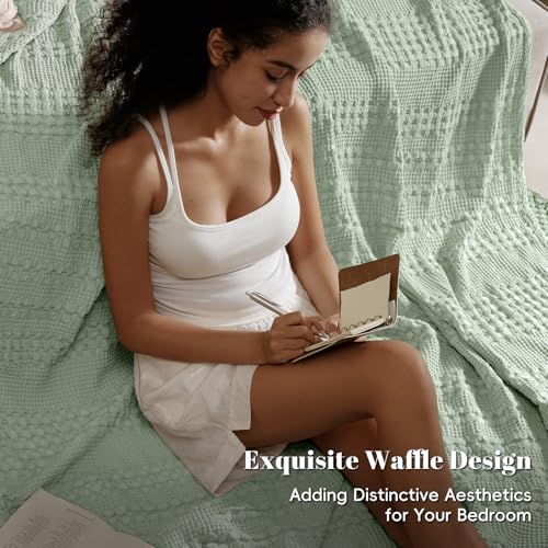 Image of PHF 100% Cotton Waffle Blanket King Size for Bed, Lightweight Breathable and Soft for Summer, Luxury Aesthetic Waffle Weave Blanket for Home Decor & Gifts for Women, 108 inchx90 inch, Mint Green