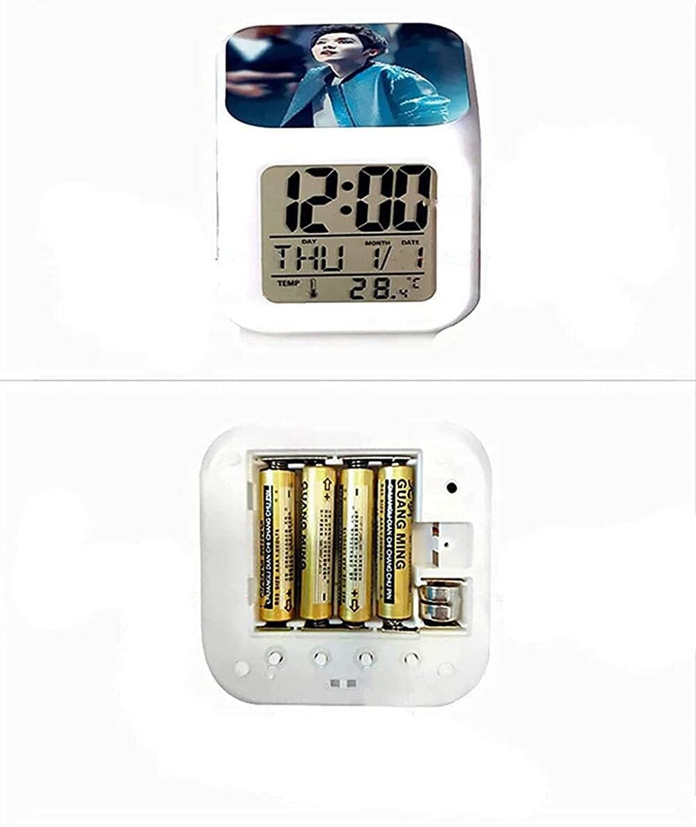 Amazon.co.jp: OHMM 呪術廻戦 目覚まし時計 置き時計 デジタル時計